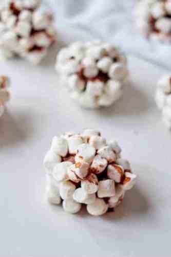 hot chocolate treats that you can easily make in three steps.