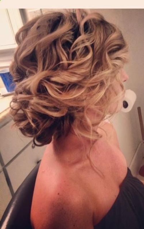 Hair Style and Updos that are perfect for a Wedding, Prom, Homecoming, or Military Ball.