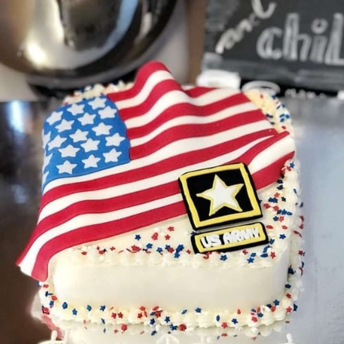 military cake ideas Army Birthday Cakes with Names, Military Retirement Cakes, and more! #army #navy #marines #airforce