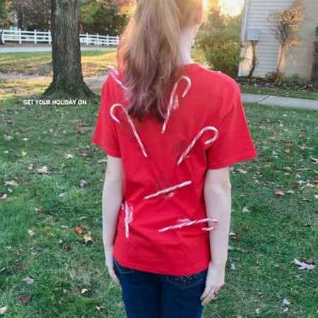Candy Cane Christmas game Candy Cane T-Shirt pinata #diychristmas #pinata #candycane #games