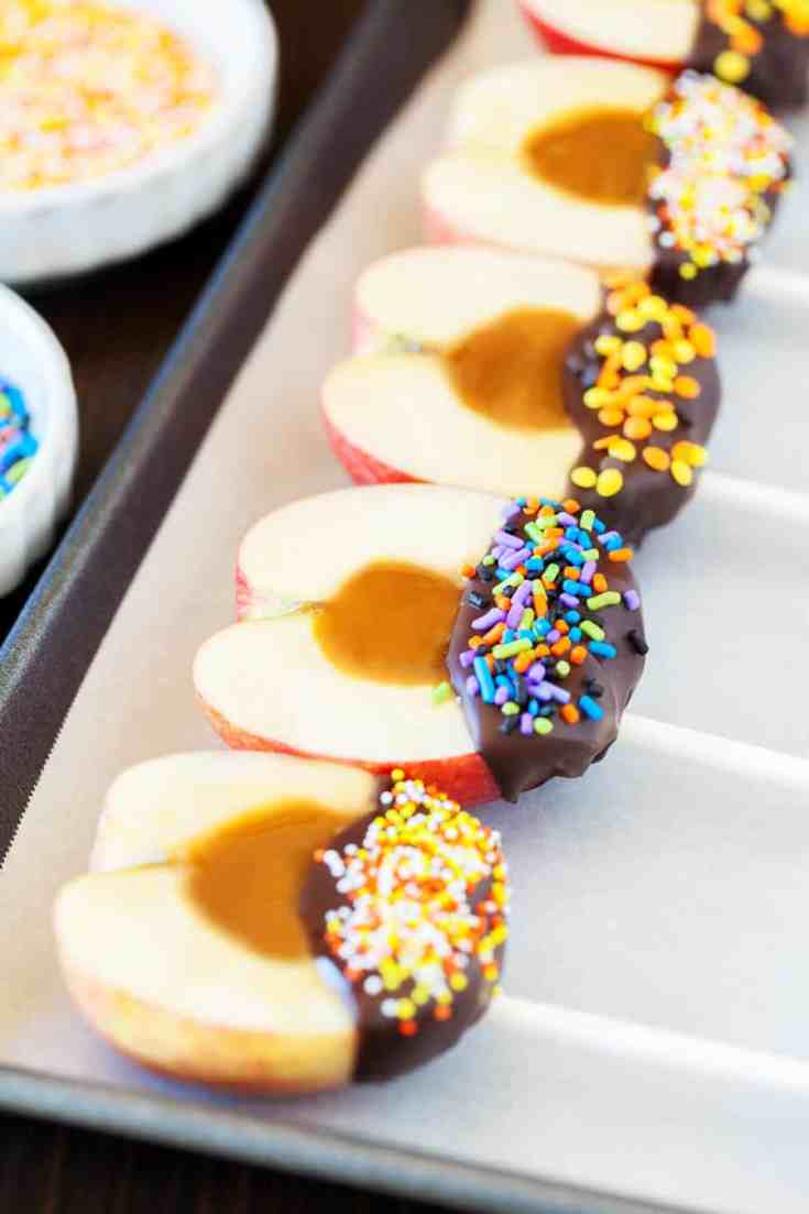 Image for Delicious Fall Treat: Caramel Apple Pops