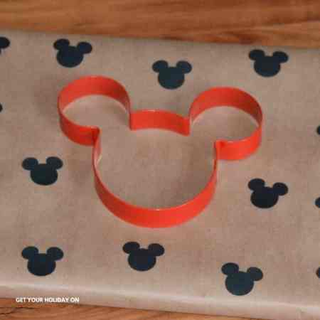 wrapping paper gift ideas for family crafts.