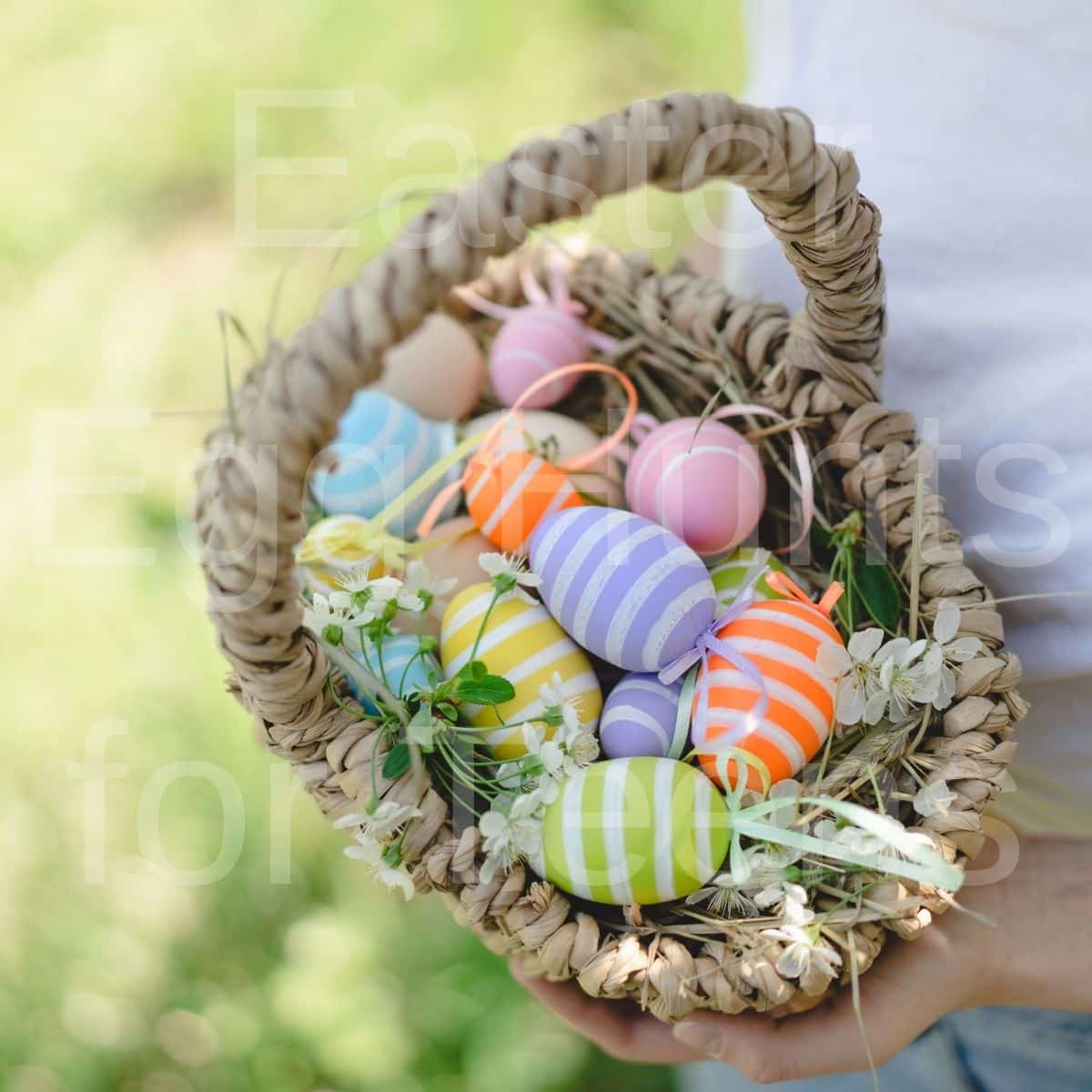 Easter Basket for Teens Easter egg hunts for Teens with a basket and plastic eggs. #teenhunt #teengifts #ideasforteens #momlife