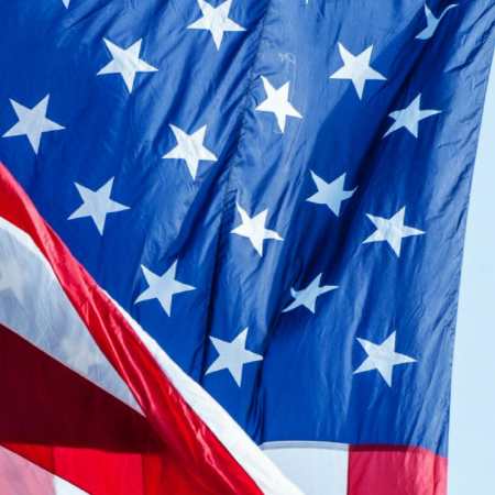 Free patriotic games that are fun for kids and adults #patriotic #diy4thofjuly #diymemorialday #momlife