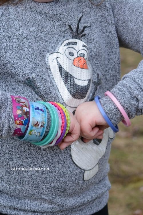 Little girls and Disney fans everywhere will love this party game!