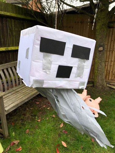 DIY GHAST Piñata FOR A MINECRAFT BIRTHDAY PARTY.