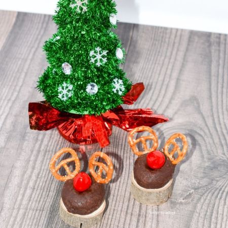 donuts made into reindeers for a fun holiday treat.
