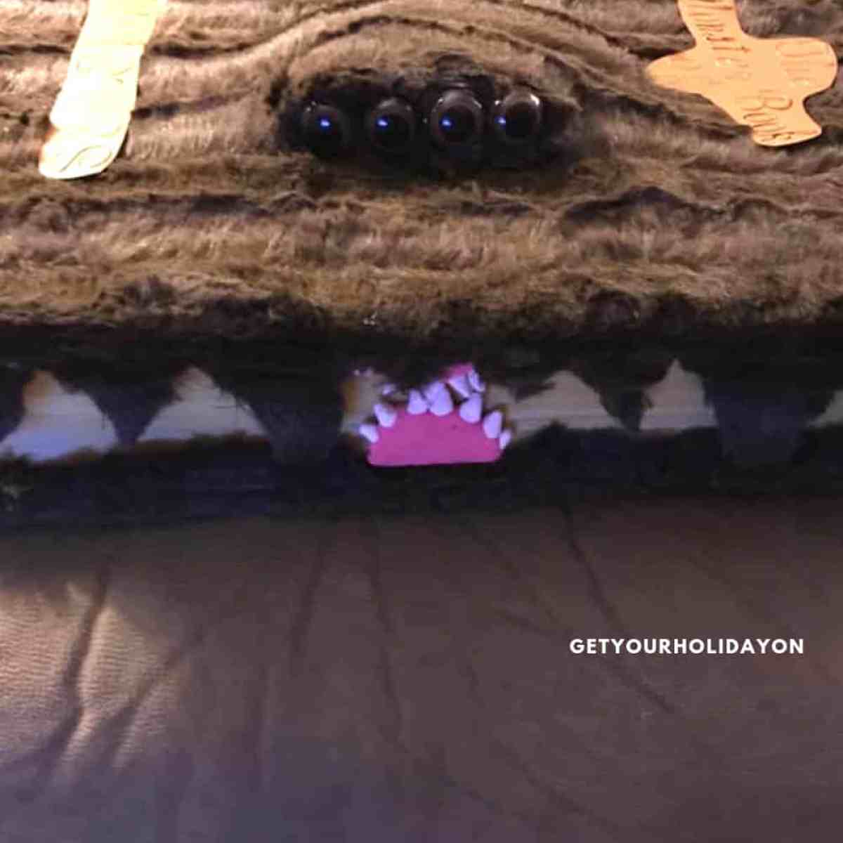 DIY version of the Monster Book of Monsters from Harry Potter! A Valentine box made for a sweet wizard! #harrypotter #wizard #diycrafts #valentinecrafts