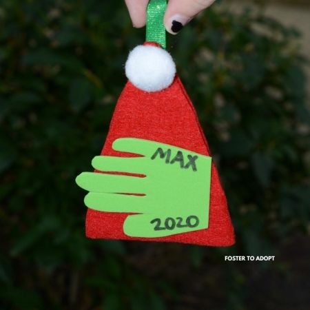 easy ornaments kids can make for Christmas tree.