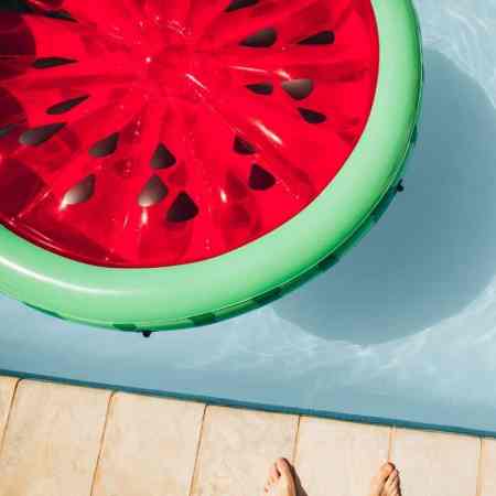 BEST POOL FLOATS #pool #swimming