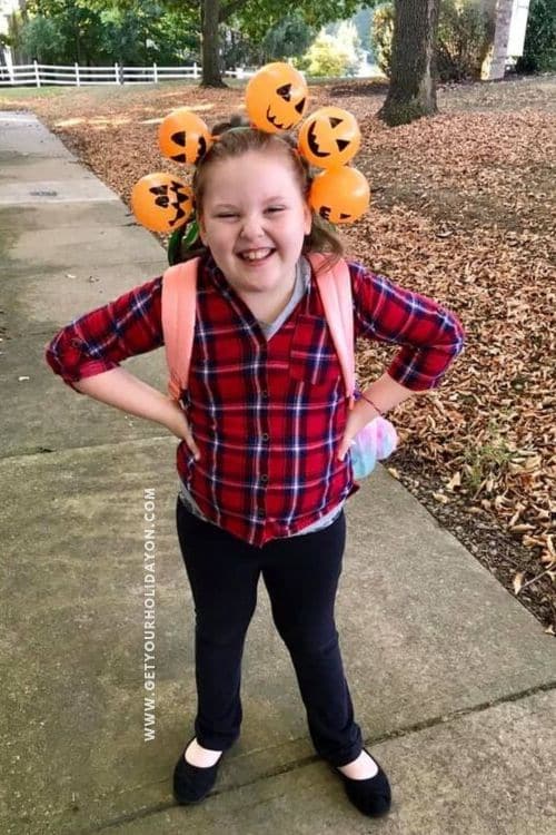 Easy Crazy Hair Day at school idea for girls