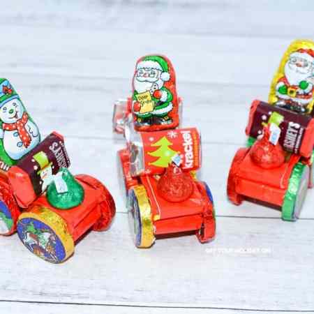candy Santa sleigh for a Pinterest Santa sleigh candy idea.