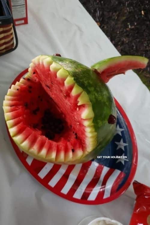 Easy fruit carving for your next get together. A watermelon design ideas that a shark carving.