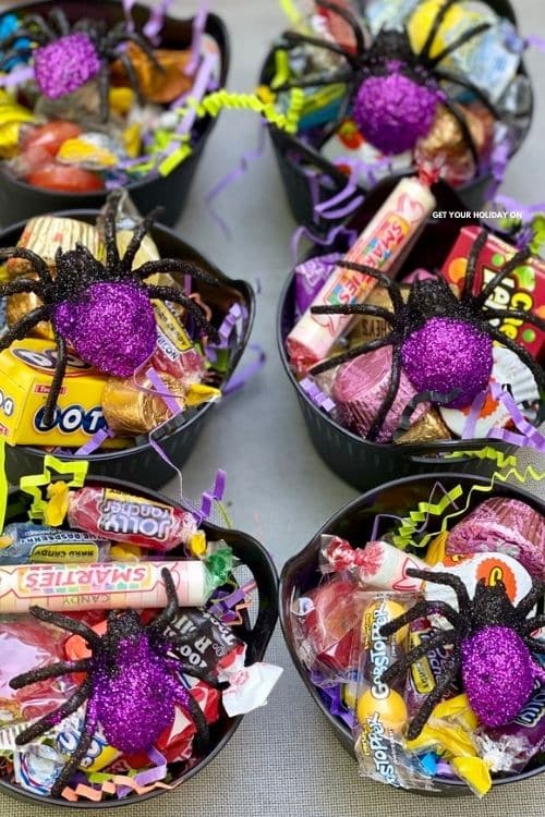spider party favors that make great discount party favor ideas!