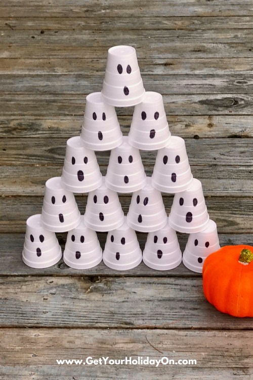 5 Easy and Simple Halloween Games these ideas are perfect for Halloween party, church event, festival, or a quick and easy trunk or treat game.