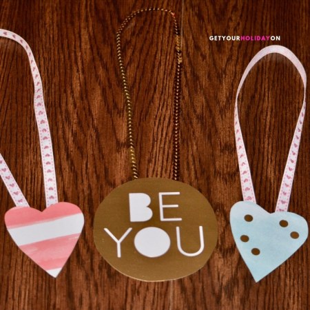 DIY heart-shaped jewelry Valentine's Day Card Bling for Girls! #tween #teen #girlmom #momlife