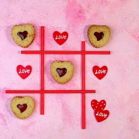 play a Valentine's Day game at home with the kids! Easy game ideas the whole family will enjoy!